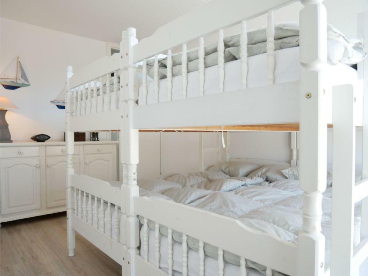 Apartment Het Strandleven 4 *